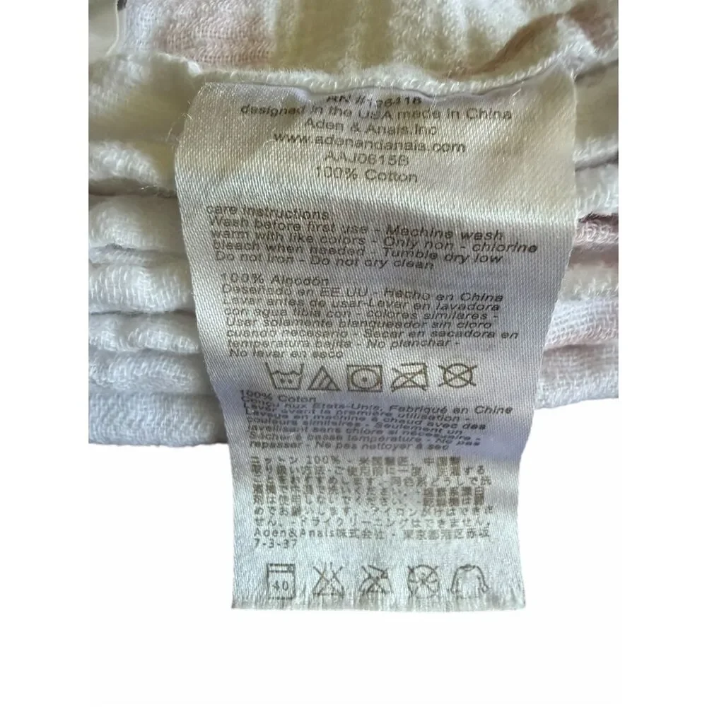 Aden & Anais 7 Blanket Swaddles and a small baby cuddle Pink White